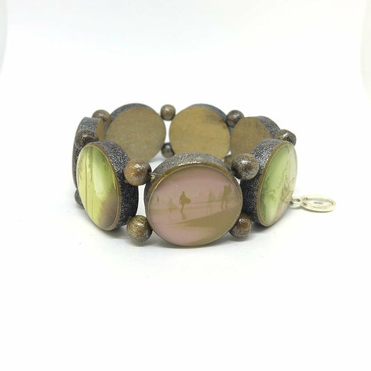 Wooden bracelet light with silver pigments and beach motifs