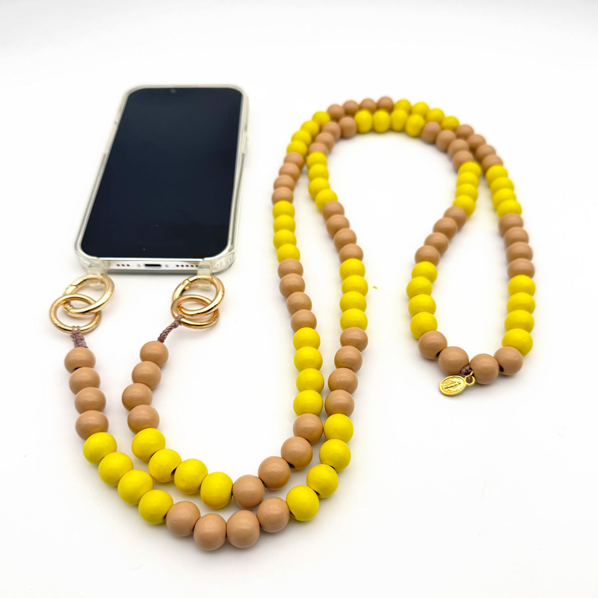Escapulario Handykette aus Holzperlen in Gelb-Beige, dezente klassische Smartphonekette.