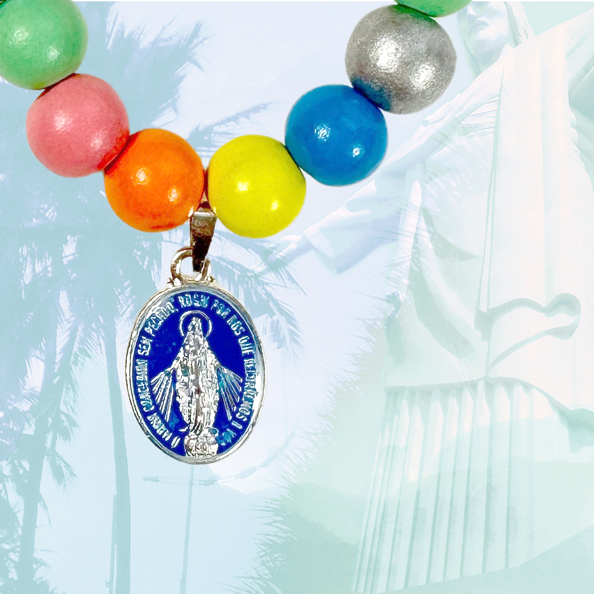Escapulario Holzarmband Madonna Candy aus 12mm Perlen mit elastischem Band als verspieltes buntes Armband für modebewusste Damen.