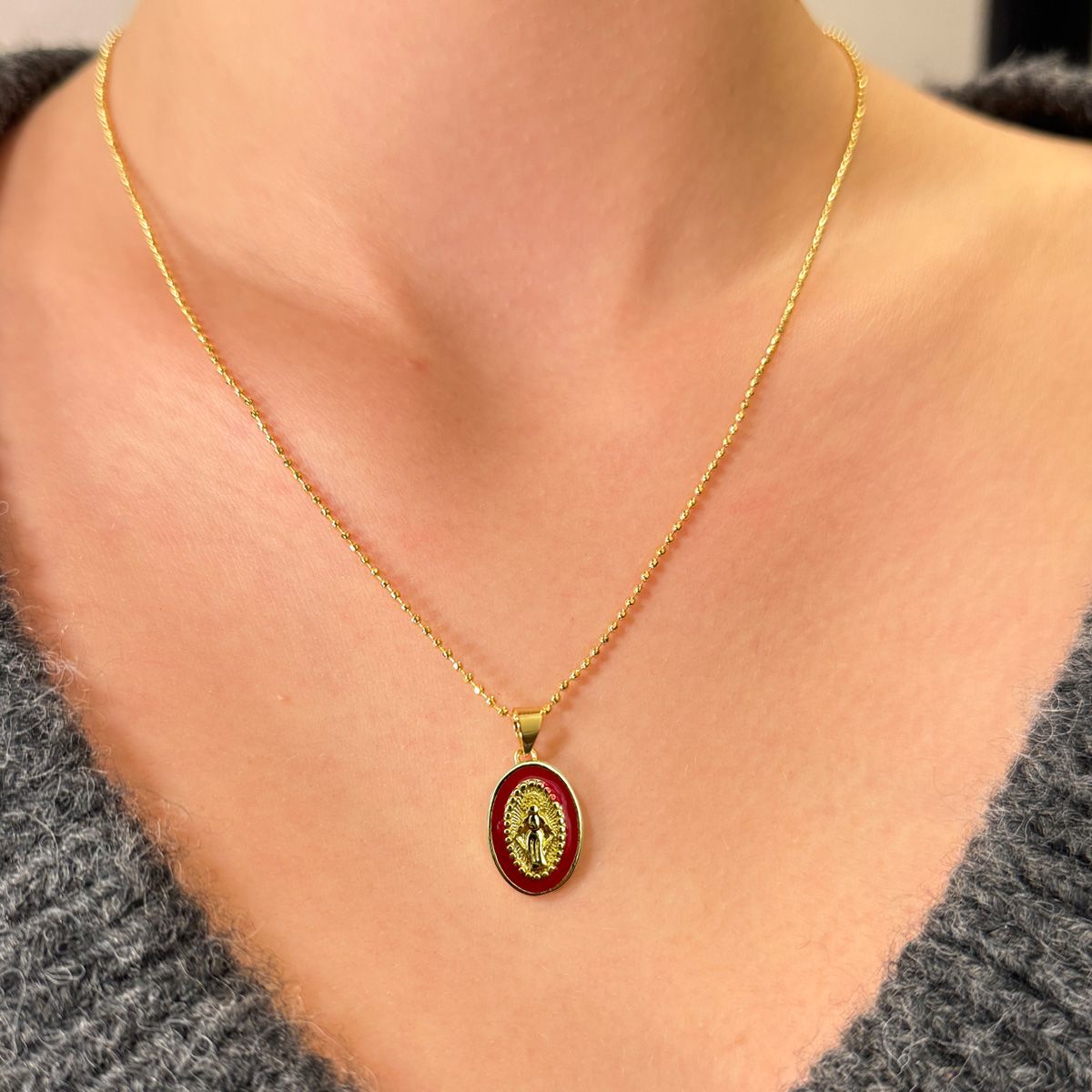 Gold Chain with Madonna Red 