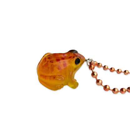 Kugelkette Metallic Orange mit fluoreszierendem Froschanhänger in Orange aus Acryl