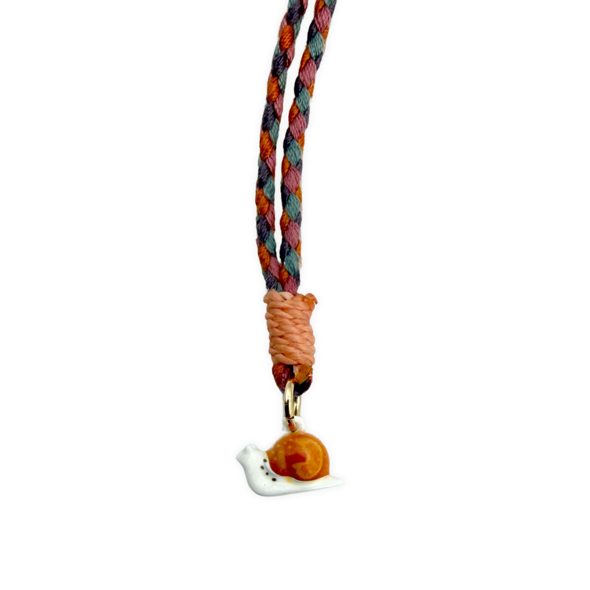 Bunte Stringkette mit Schnecke