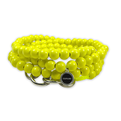 Escapulario Handykette Lemon mit zitronengelben Perlen und Karabinern als spritziges Sommer-Handyband für dein Smartphone.