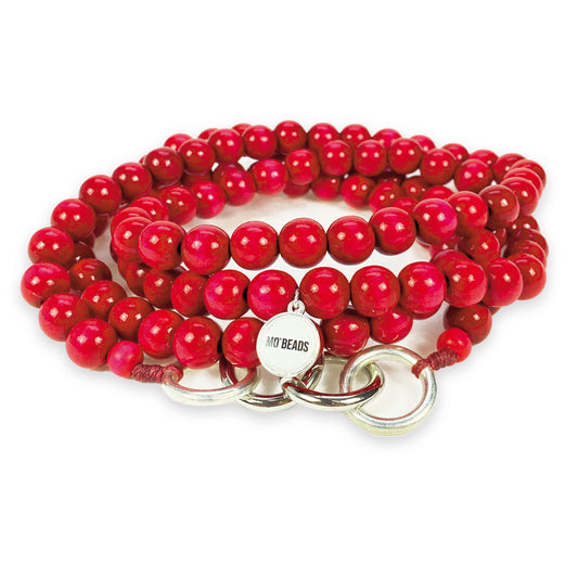 Escapulario Handykette in Rot mit Perlenkette und Metallkarabinern als kräftig buntes Accessoire für dein Smartphone.