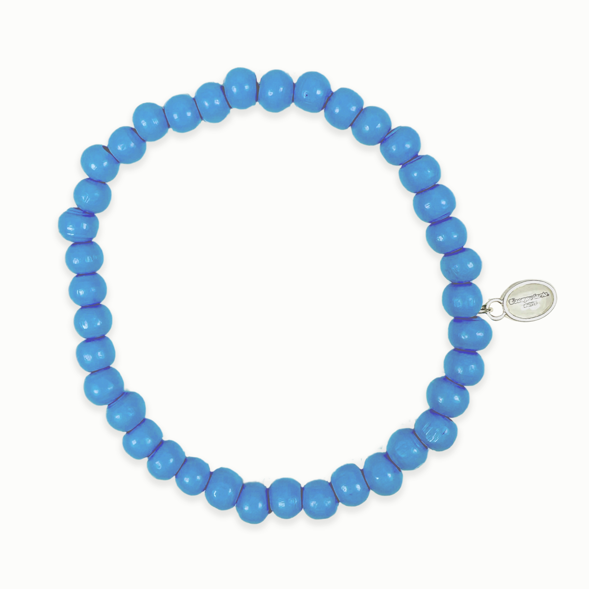 Escapulario Holzperlenarmband in Jeansblau aus 6mm Holzperlen mit elastischem Band als lässiges Everyday Accessoire für Damen.