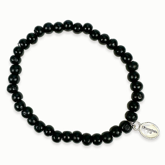 Escapulario Holzperlenarmband in Schwarz aus 6mm Holzperlen mit elastischem Band als schlichtes vielseitiges Armband für modebewusste Frauen.