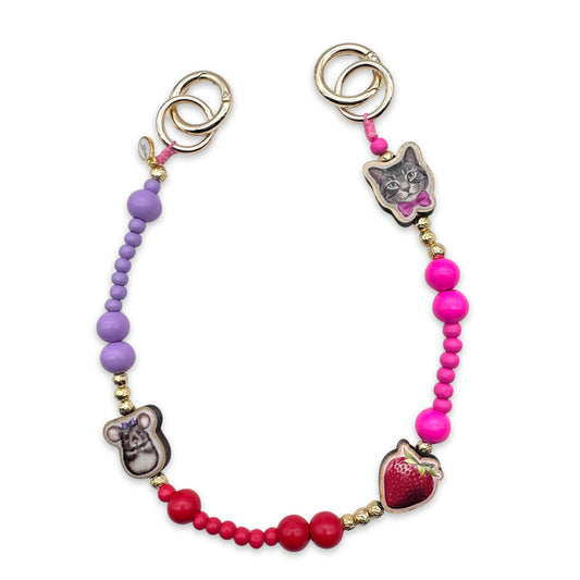 Escapulario kurze Handykette Katze aus Holzperlen mit Katzenmotiv und vergoldeten Details als verspieltes Accessoire für Katzenfans.
