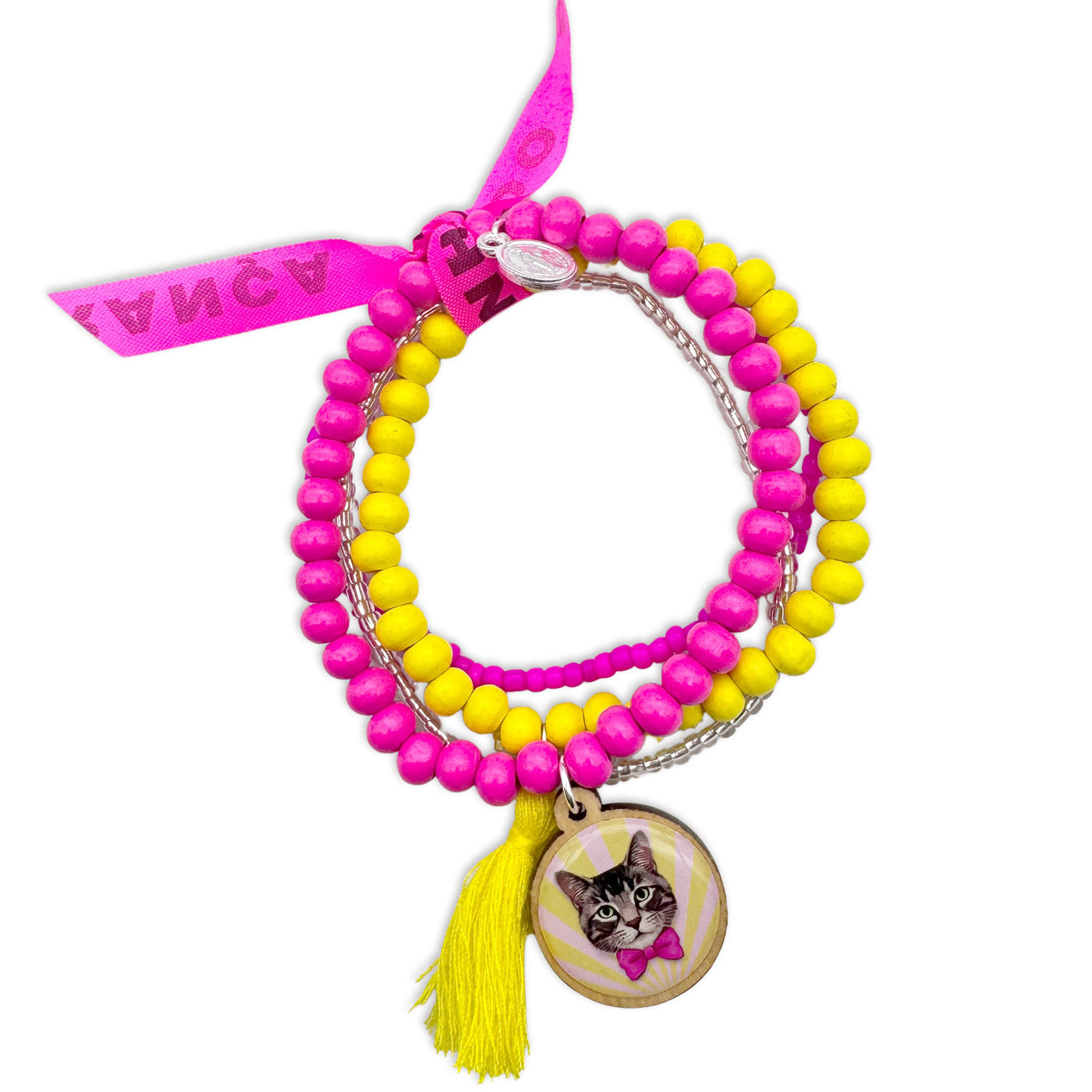 Escapulario Armbandset mit Katzenpin in strahlenden Pink- und Gelbtönen – niedlicher Armschmuck für Frauen, der jeden Look versüßt.