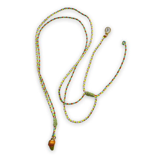 Escapulario String Halskette mit Keramikanhänger Eichel aus Keramik und Schnur als naturnahes verspieltes Accessoire für deinen Look.